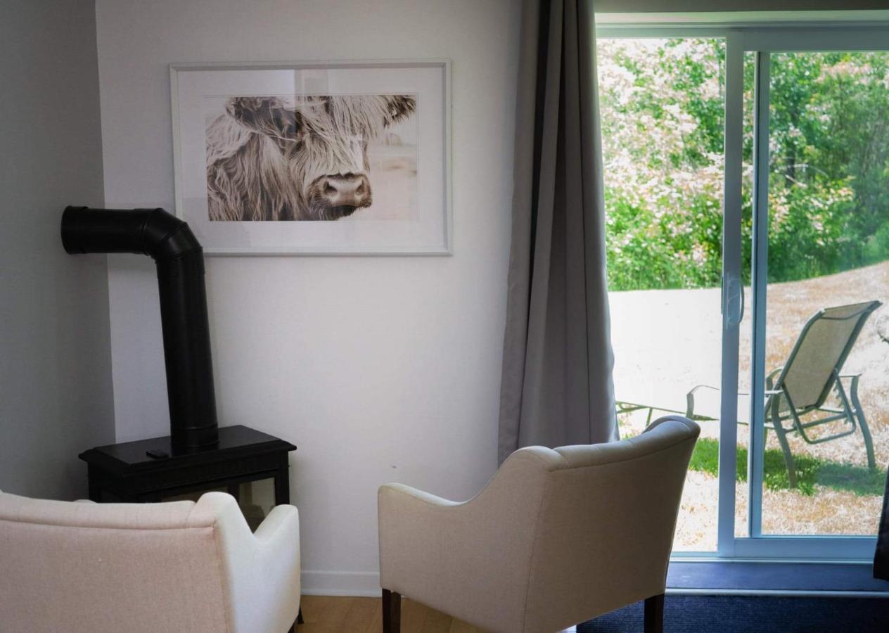 Condo Hotel Au Pied Du Mont Orford 외부 사진